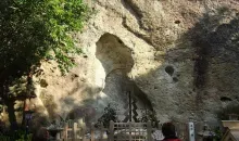 sepulture-izanami-hananoiwaya-jinja