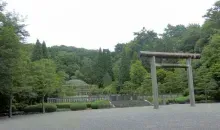 Japan Visitor - musashi-imperial-grave-1.jpg