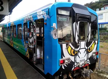 Susano o no mikoto, the hero god who defeats the Yamata no Orochi, Gotsu Station, Shimane Prefecture Susano o no mikoto, the hero god who defeats the Yamata no Orochi, Gotsu Station, Shimane Prefecture