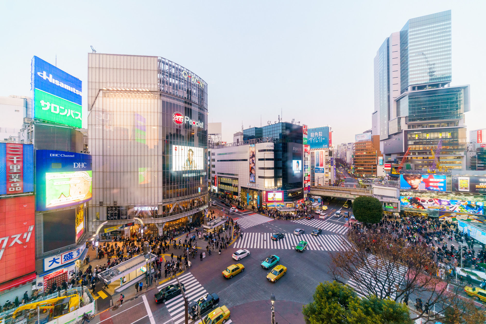 Shibuya, le croisement le plus célèbre du monde ! Shibuya, le croisement le plus célèbre du monde !