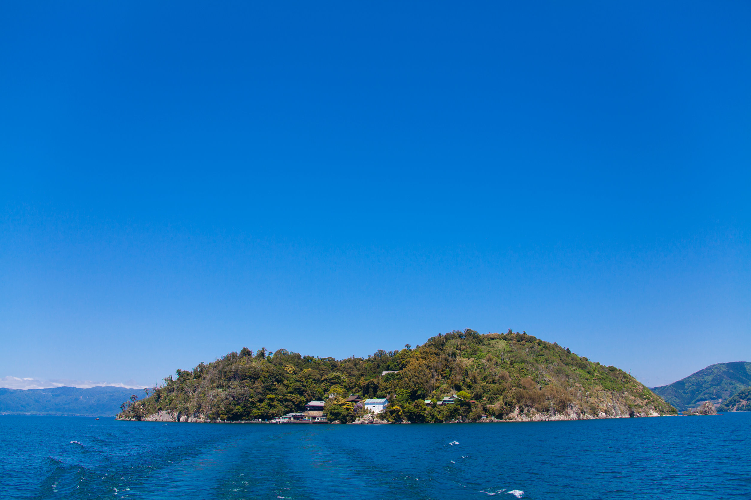 Biwa lake - Chikubushima from the boat Biwa lake - Chikubushima from the boat
