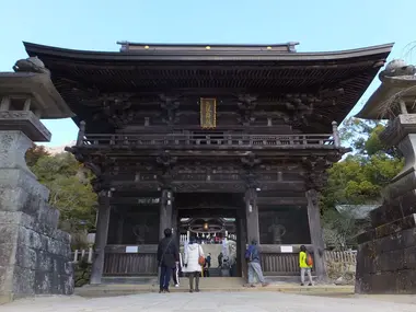 Zuishinmon gate of Tsukubasan shrine in Tsukuba, Ibaraki prefecture 