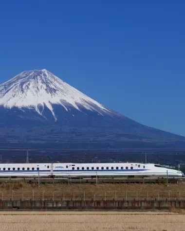 shinkansen train mount fuji japan