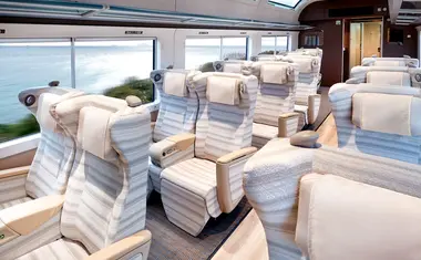 Saphir Odoriko Green Class seats