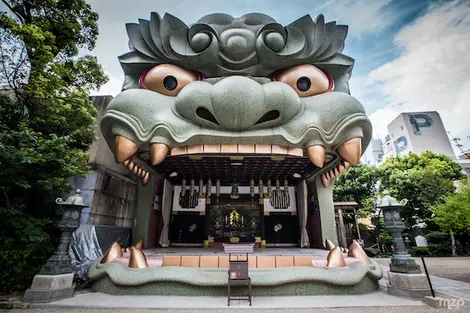 Il santuario dei leoni di Osaka, fuori dai sentieri battuti