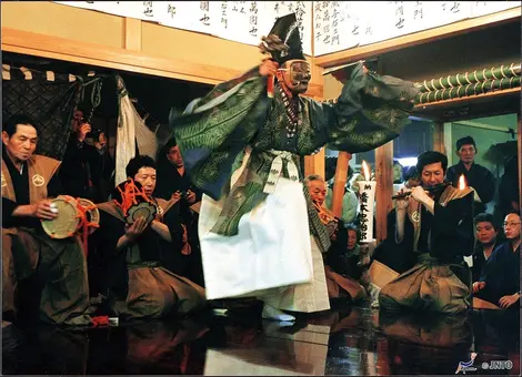 Le kyôgen, sorte d'intermède comique dans une représentation de nô.