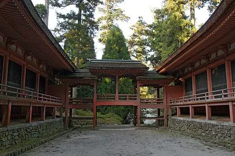 Le deux temples Hokkedo et Jogyodo