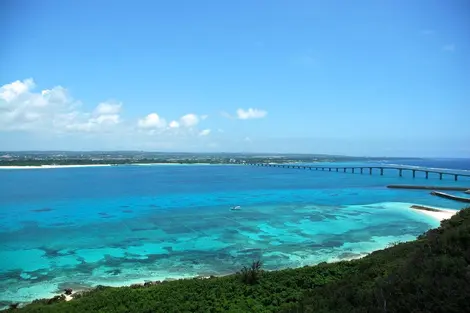 Le pont reliant Miyakojima à Kurima