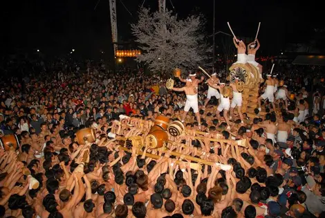 L'endiablé et fameux Okoshidaiko masturi d'Hida Furukawa.