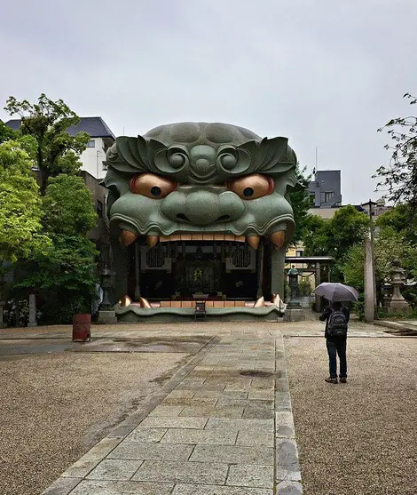 Le Namba Yasaka Jinja