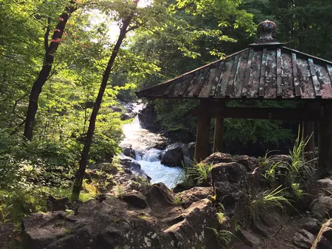 Kanmangafuchi Abyss fleuve