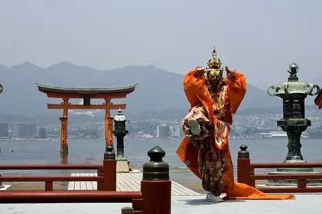 bugaku-miyajima