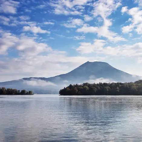 Le lac Akan