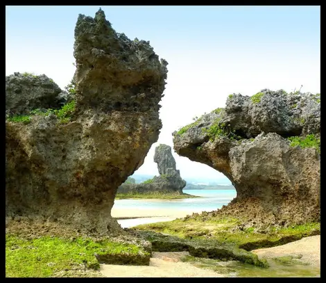 Les formes rocheuses du cap Maeda