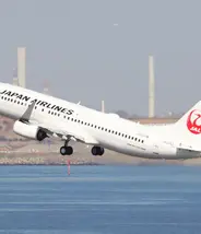 Un avion JAL  Un avion JAL