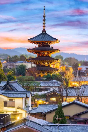 Yasaka Pagoda at night, in Gion, Kyoto old town