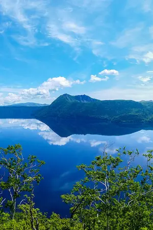 Kratersee in Hokkaido