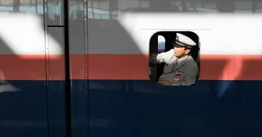 shinkansen driver agent jr