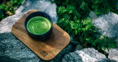 Prendre un matcha au jardin Matcha