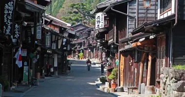 Une des charmantes petites rues de Narai Juku