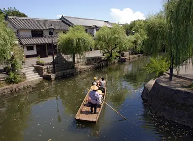 Canal boat ride in Kurashiki Bikan Historic District, Okayama Canal boat ride in Kurashiki Bikan Historic District, Okayama