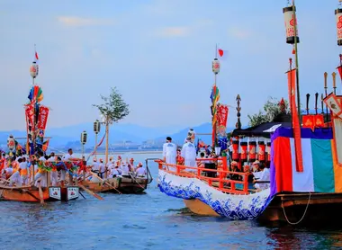 Kangensai Festival in Miyajima (Hiroshima Prefecture) Kangensai Festival in Miyajima (Hiroshima Prefecture)