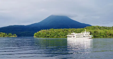 Lake Akan