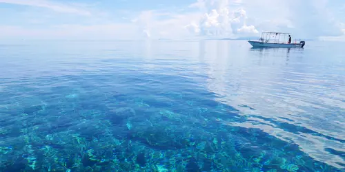 Le spiagge paradisiache e le acque dell'isola di Ishigaki nell'arcipelago di Okinawa sono da non perdere