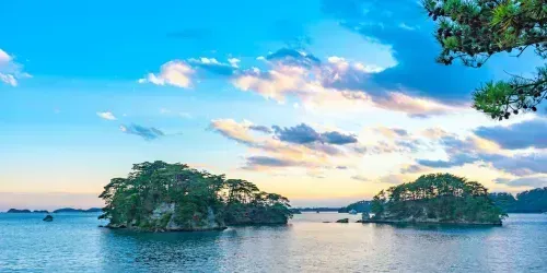 La baie de Matsushima au crépuscule, l'une des 3 plus belles vues du Japon