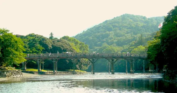 Die Brücke Uji-Bashi