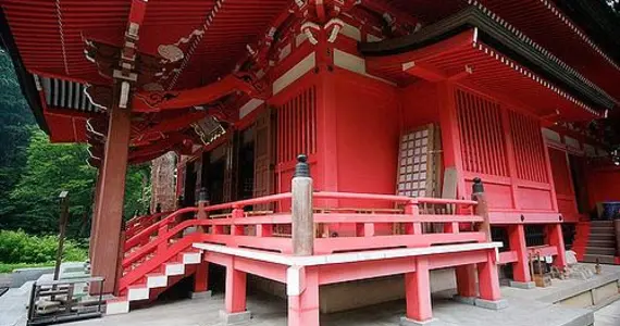 Le sanctuaire Sanji gôsaiden sur le mont Haguro, Yamagata