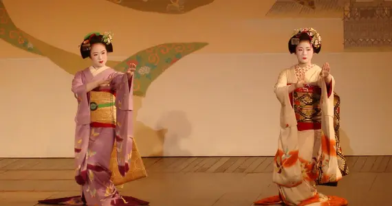 Un spectacle de geishas Un spectacle de geishas
